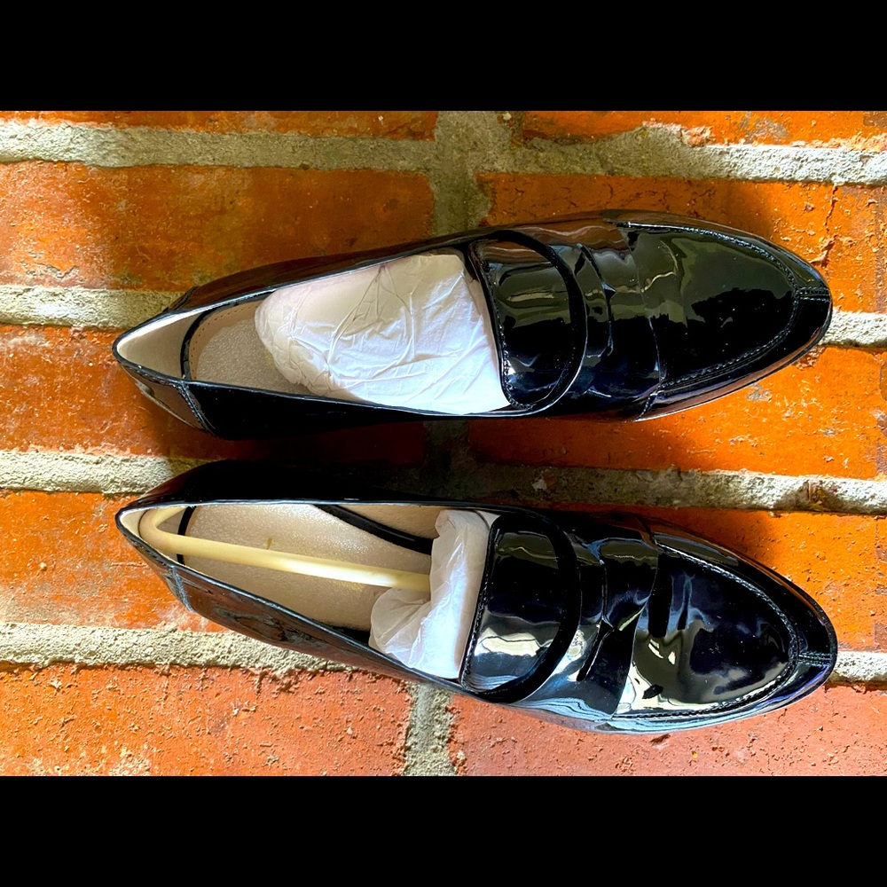 Brand new Louise eat cia loafers.